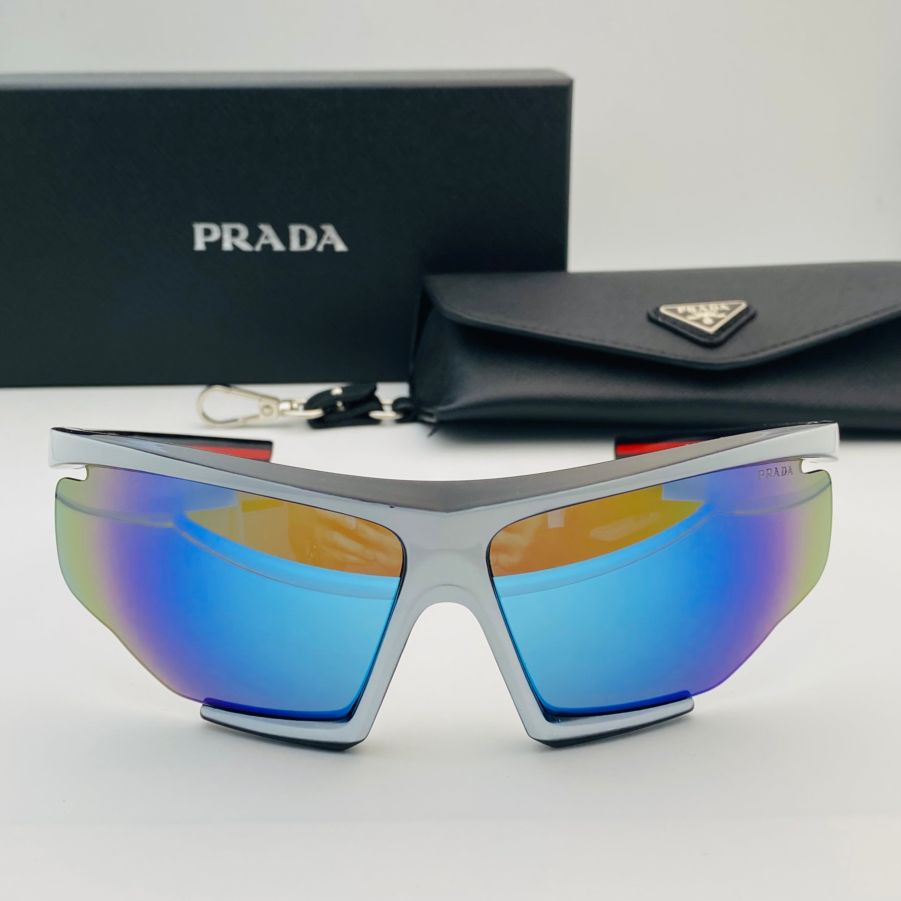 Prada PS 07YS