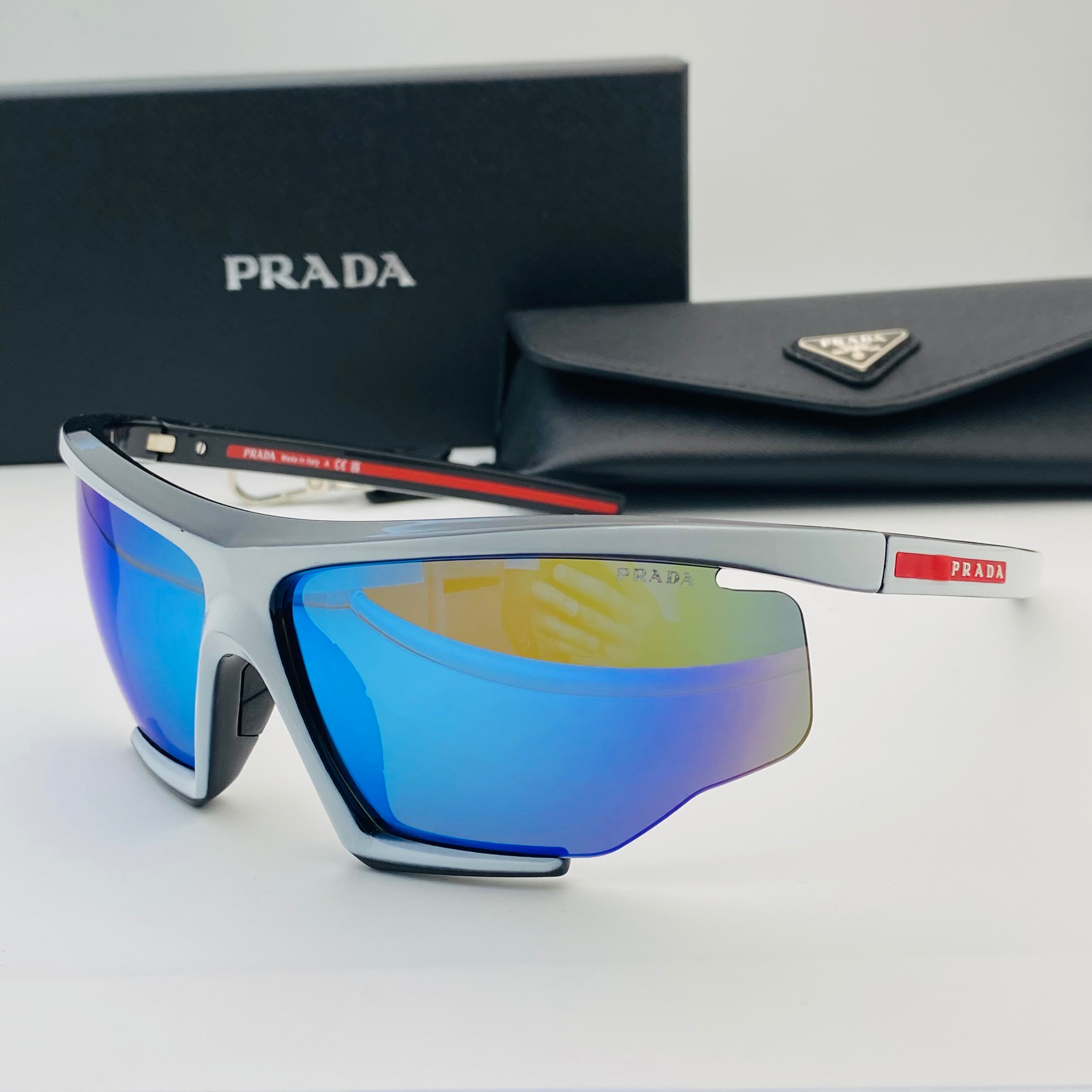 Prada PS 07YS