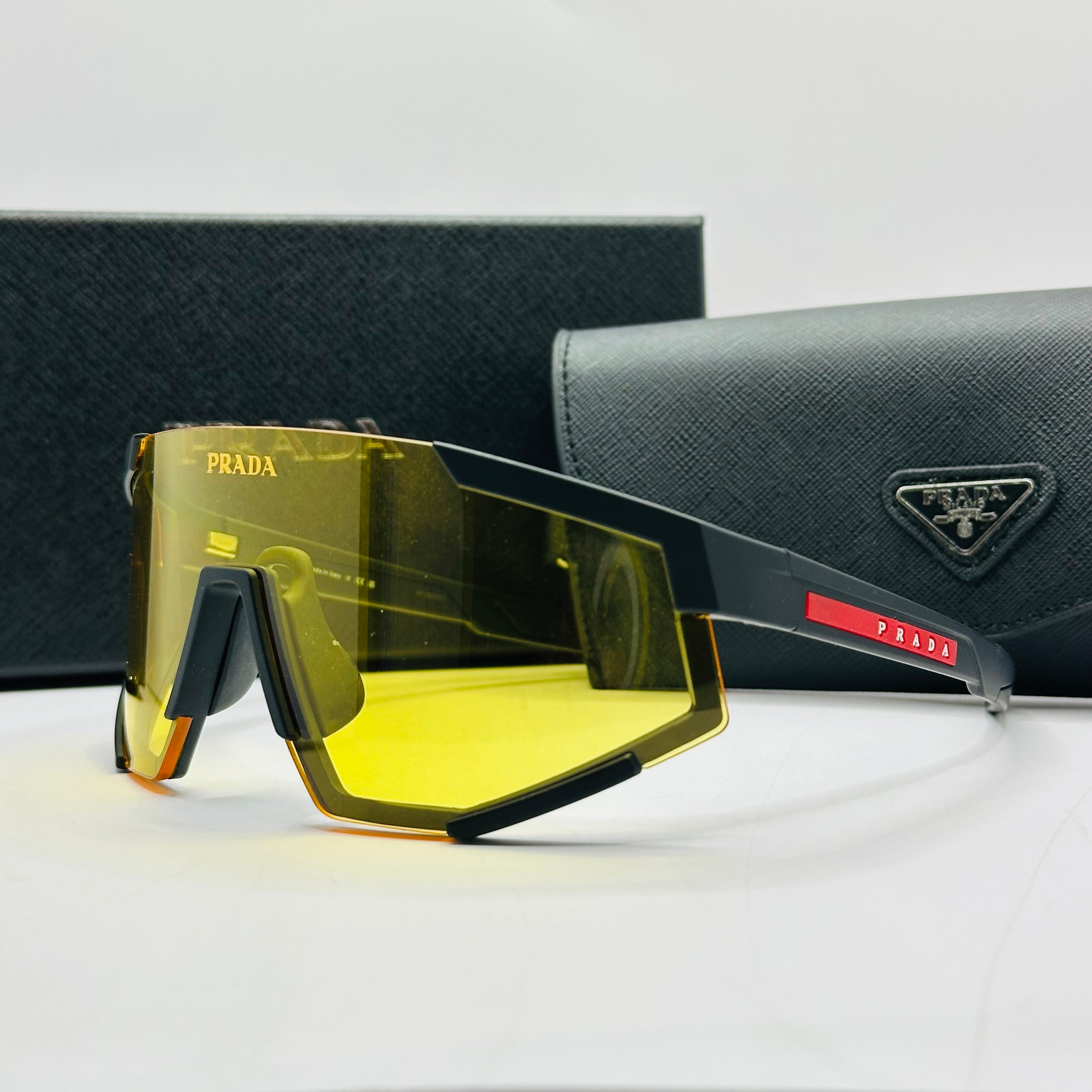 Prada SPS 04W
