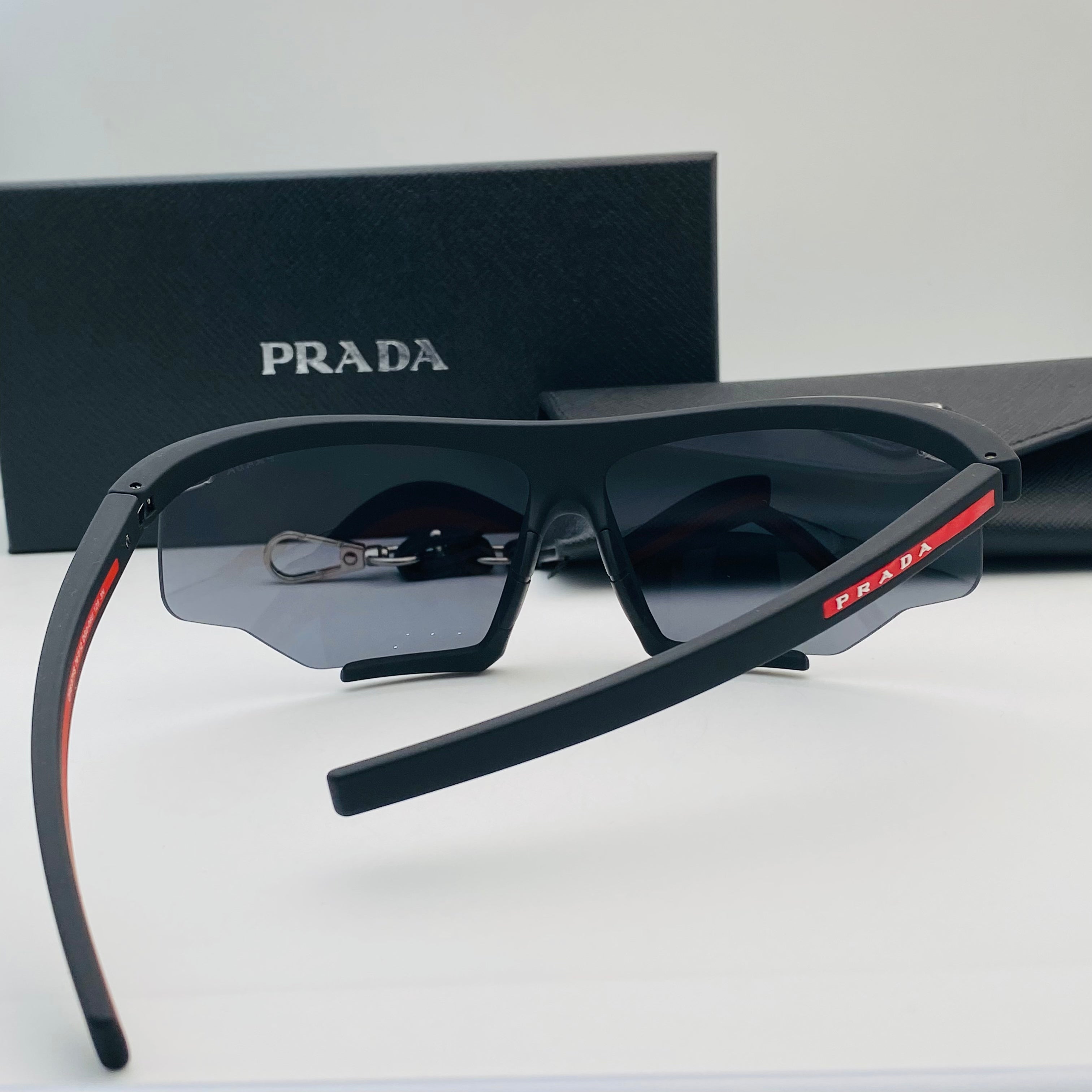 Prada PS 07YS