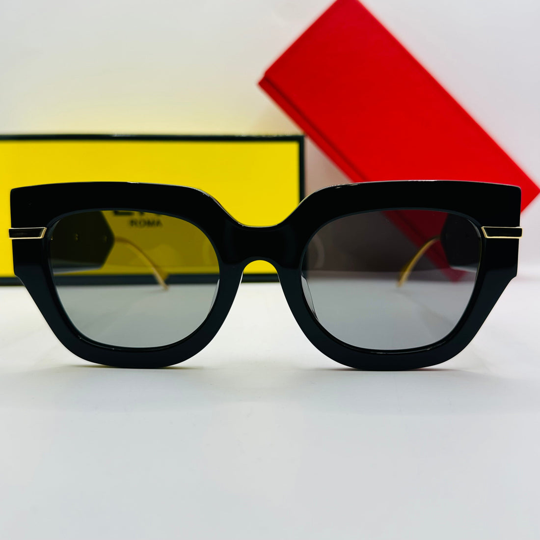 Fendi FE40097I