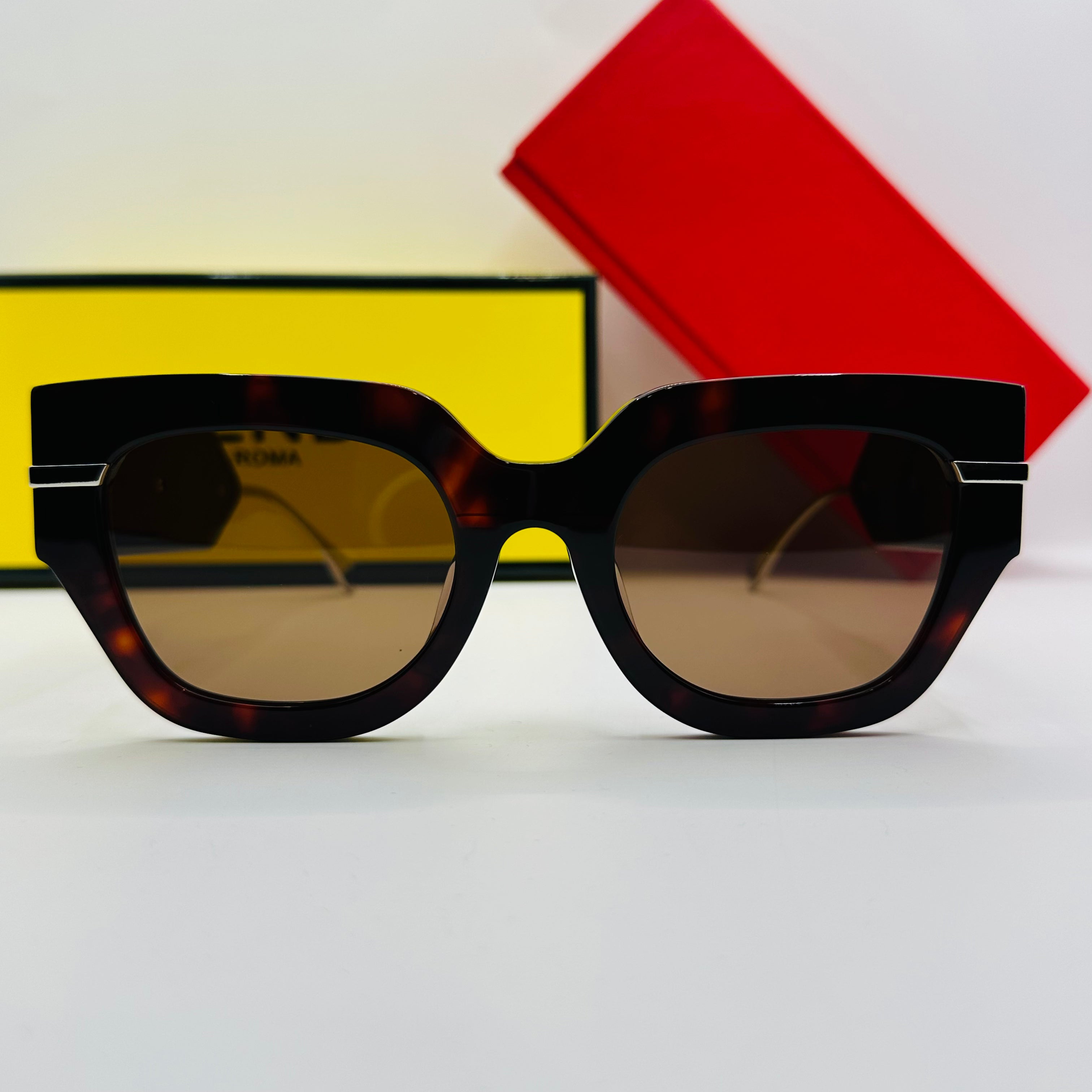 Fendi FE40097I