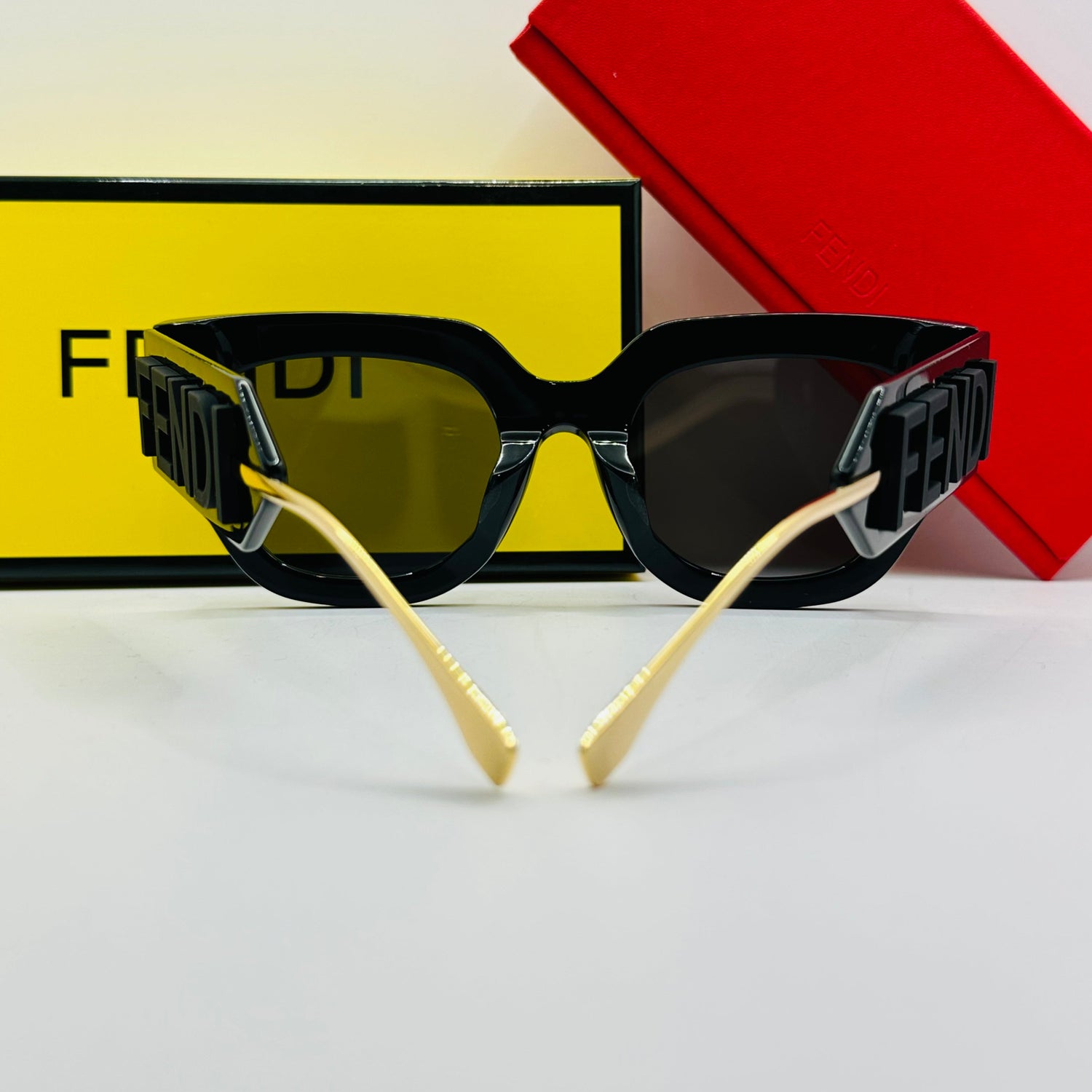 Fendi FE40097I