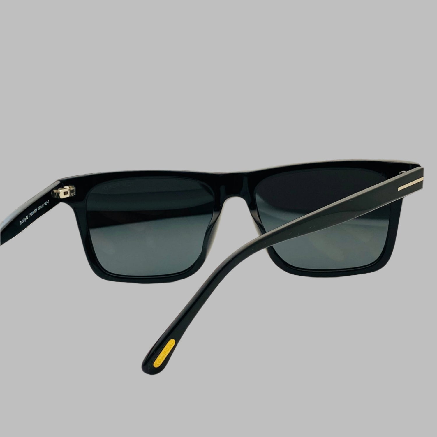 Tom Ford Buckley TF906